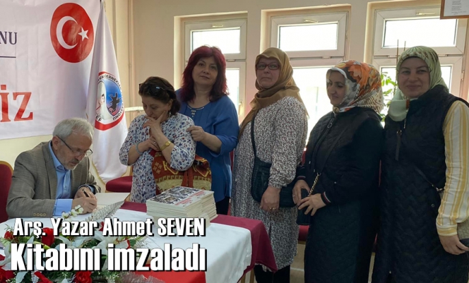 Arş. Yazar Ahmet SEVEN KA-DEF'te Kitabını imzaladı