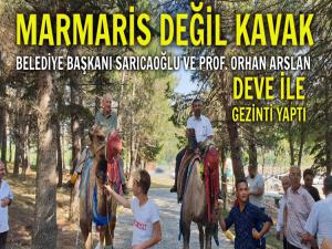 BAŞKAN SARICAOĞLU GÜVENPARKTA  DEVE İLE GEZDİ