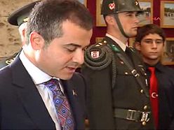 Suat Kılıç 550 gençle Anıtkabir'i ziyaret etti