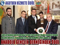 ANADOLU GENÇLİK DERNEĞİNDEN HİZMET ÖDÜLÜ