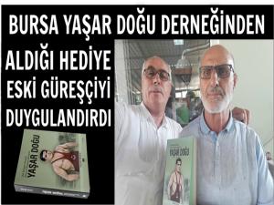 YAŞAR DOĞU KİTABI  ESKİ GÜREŞÇİ ÖZTÜRK'Ü DUYGULANDIRDI