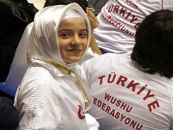 Başörtülü Türk sporcu diskalifiye edildi