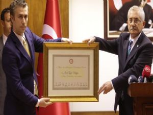 ERDOĞAN'IN CUMHURBAŞKANLIĞI MAZBATASI HAZIR