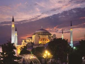 Ayasofya'nın sırlarını koruyan bilinmeyenleri