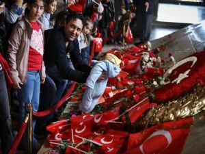 Türbelerdeki dilek beklenti ve adak Anıtkabir'de de yapılıyor!