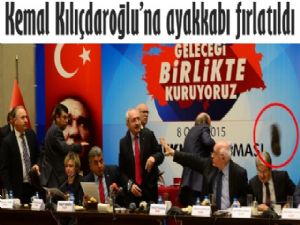 Kılıçdaroğlu'na ayakkabı fırlatıldı