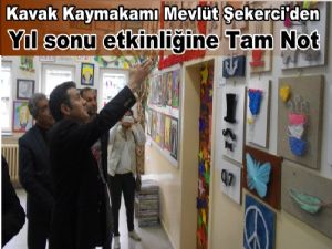 Kavak Kaymakamı Mevlüt Şekerci öğrencileri yalnız bırakmadı