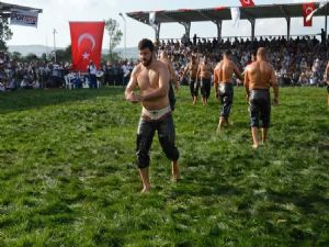  Ladik Güreşlerinin başpehlivanı Abdullah Güngör oldu