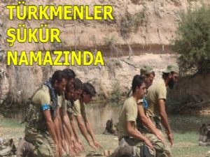 Türkmenler şükür namazı kıldı