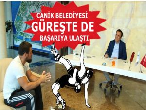 Canik Belediyespor Kulübü güreşçisi Recep Taslak gururlandırdı