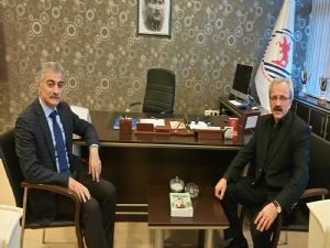Ahmet Seven Prof. Dr. Mehmet Emirzeoğlu'nu ziyaret etti