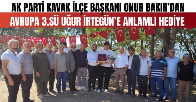Kavak Kardeşlik Festivali'nde Anlamlı Hediye Töreni