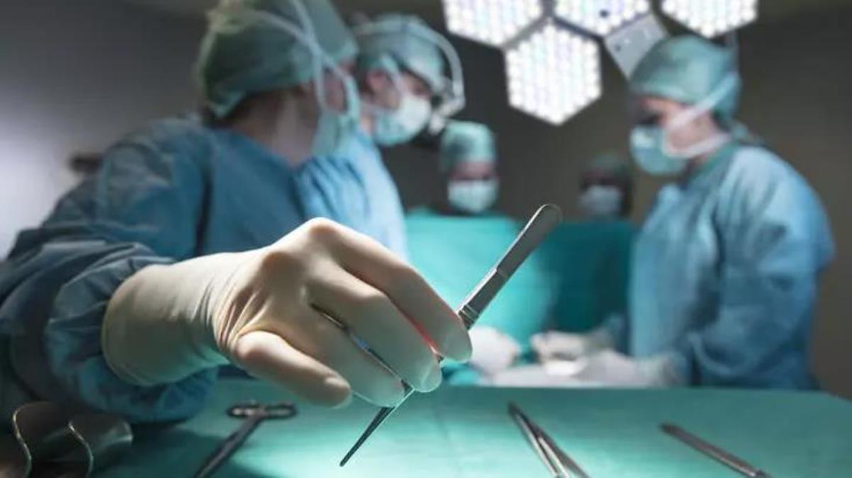 Bıçak parası alan doktor gözaltında
