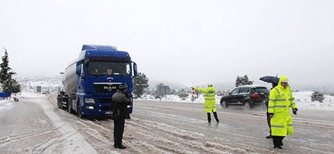 KAR LASTİĞİ TAKMAYANA GEÇİT VERİLMEYECEK